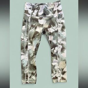 Athleta Women’s Sage Green & White Camouflage-Style Leggings